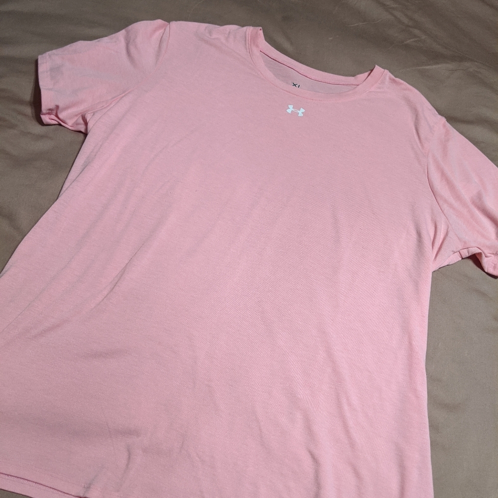 Under Armour Tshirt